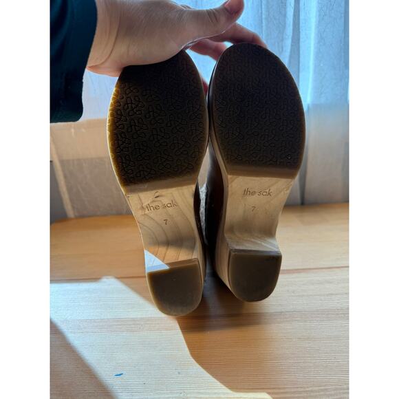 The Sak Leather Crochet Clog Boots Brown Knit Wood Heel Size 7 - Picture 8 of 8